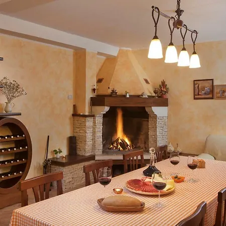 Villa Diora *